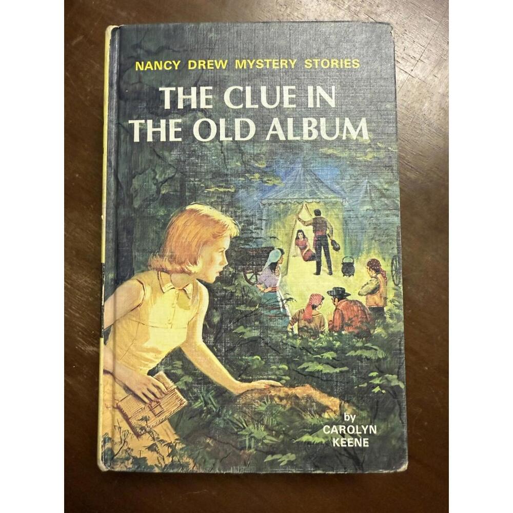 1st Edition 1947 Nancy Drew The Clue in The Old Album #24